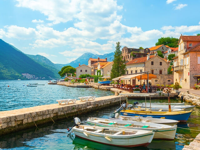 Uçaklı Vizesiz Balkan Turu