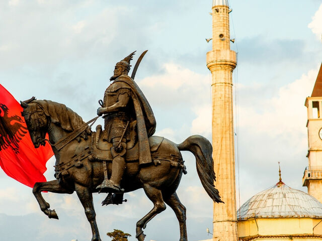 UÇAKLI VİZESİZ BALKAN TURU (SARAYBOSNA-SARAYBOSNA)