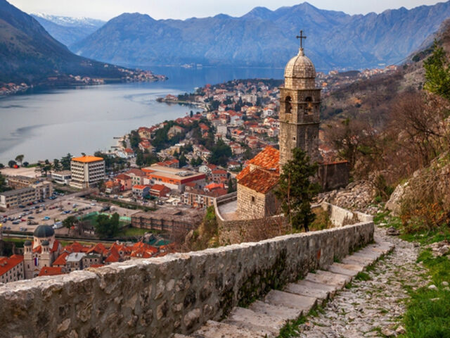 Otobüslü Kosovalı Büyük Balkan Turu